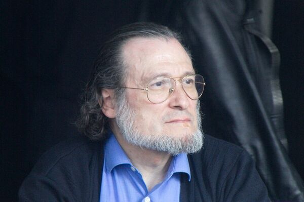 El economista y catedrático español Santiago Niño-Becerra - Sputnik Mundo