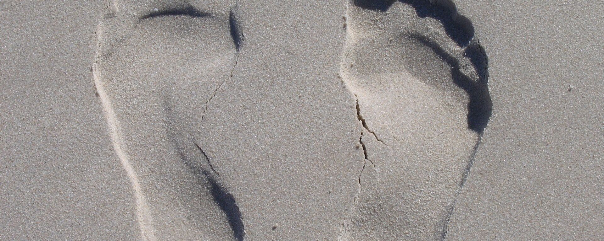 Huellas humanas (imagen referencial) - Sputnik Mundo, 1920, 28.04.2019