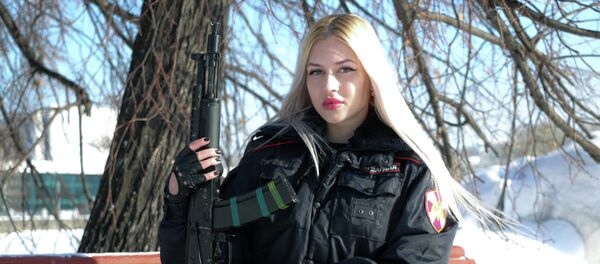 Ana Jramtsova, ganadora del concurso Krasa Rosgvardii - Sputnik Mundo