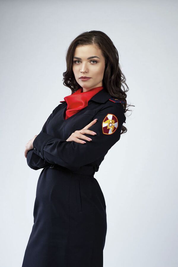 La subteniente de policía Anastasia Budilo de Omsk - Sputnik Mundo