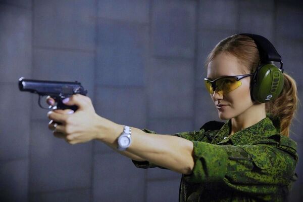 La subsargenta Olga Sizova de Moscú - Sputnik Mundo