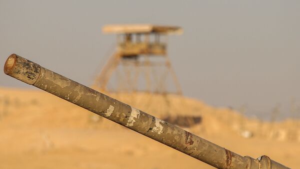 Un cañón de tanque, imagen referencial - Sputnik Mundo