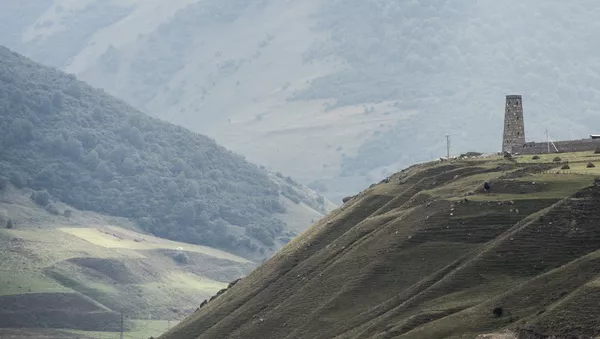 Un paisaje de Osetia del Norte - Sputnik Mundo