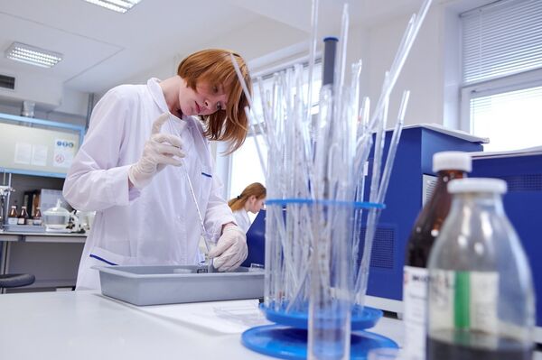 El laboratorio de la Universidad Federal de Siberia - Sputnik Mundo
