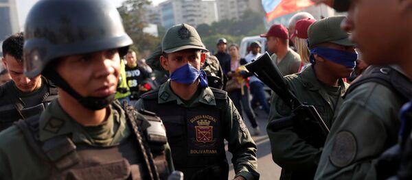 Militares venezolanos en la base aérea Generalisimo Francisco de Miranda La Carlota, en Caracas, Venezuela - Sputnik Mundo