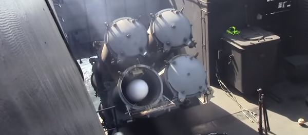 El lanzamiento de misil antibuque del sistema Uran - Sputnik Mundo