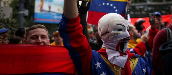 Protestas a favor de Juan Guaidó - Sputnik Mundo