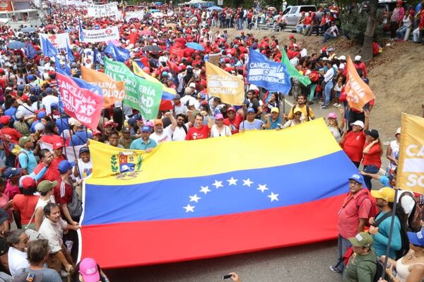 La marcha chavista en Caracas, Venezuela - Sputnik Mundo