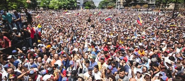 La marcha chavista en Caracas, Venezuela - Sputnik Mundo