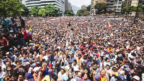 La marcha chavista en Caracas, Venezuela - Sputnik Mundo