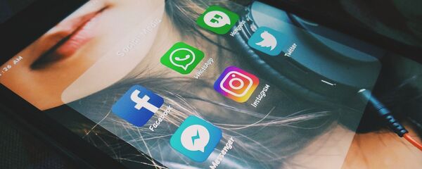 Redes sociales - Sputnik Mundo