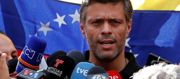 El líder opositor venezolano, Leopoldo López, en la Embajada de España - Sputnik Mundo
