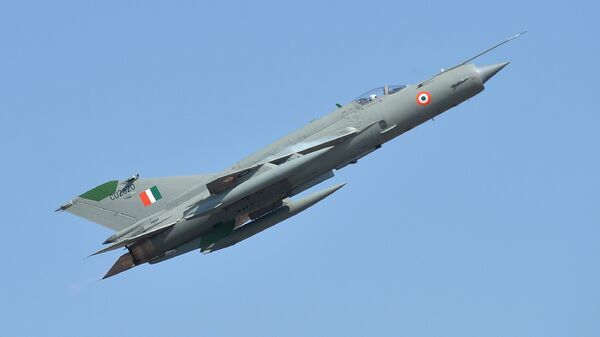 Un MiG-21 de la Fuerza Aérea de la India (archivo) - Sputnik Mundo