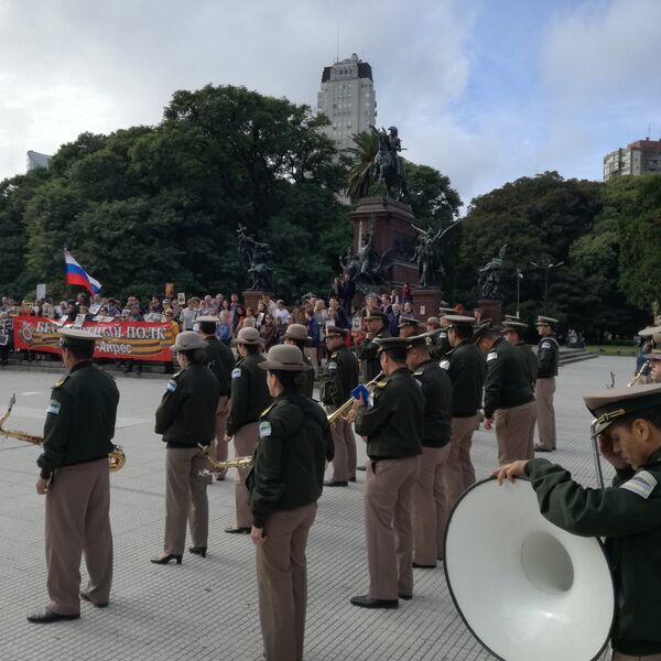 Marcha del Regimiento Inmortal en Argentina por el 74 aniversario de la derrota del nazismo - Sputnik Mundo