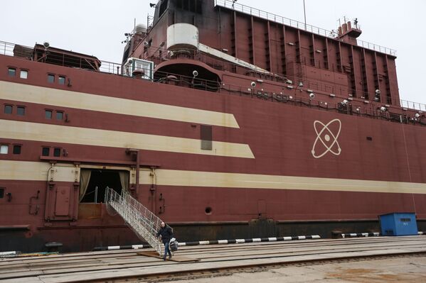 Akademik Lomonosov: así es la primera central nuclear flotante de Rusia - Sputnik Mundo
