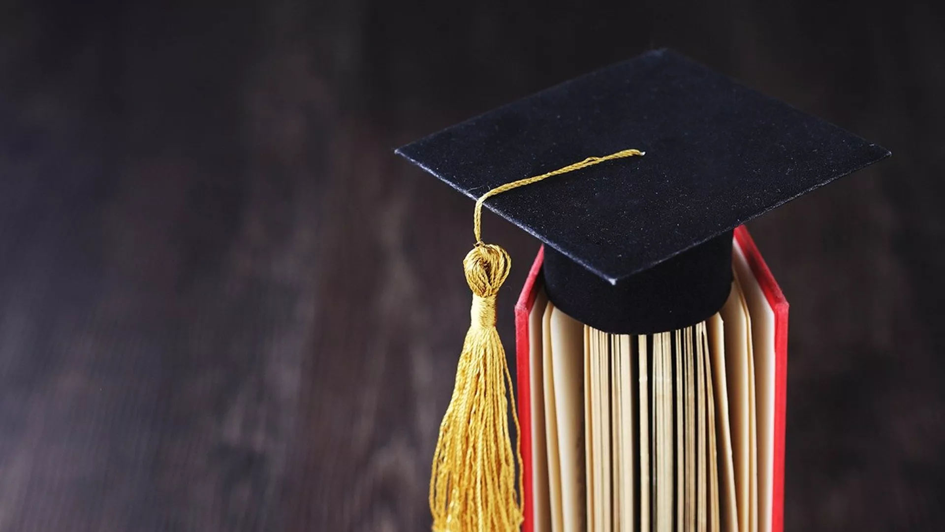 El birrete de un graduado universitario, imagen referencial El birrete de un graduado universitario, imagen referencial - Sputnik Mundo, 1920, 05.06.2021
