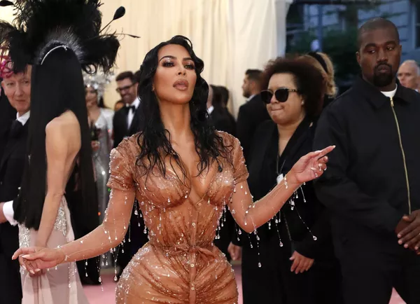 Los atuendos más memorables de la Gala del MET en Nueva York Los atuendos más memorables de la Gala del MET en Nueva York - Sputnik Mundo