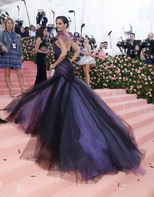 Los atuendos más memorables de la Gala del MET en Nueva York Los atuendos más memorables de la Gala del MET en Nueva York - Sputnik Mundo