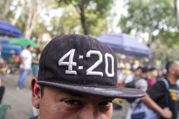 Así es el debate sobre regulación de la marihuana en México, el país de la 'Guerra contra las Drogas' - Sputnik Mundo