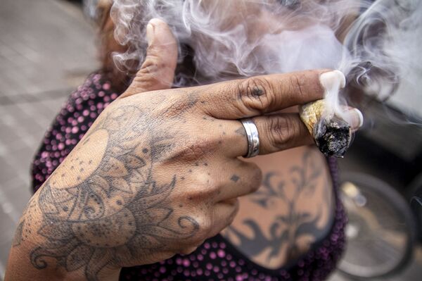 Así es el debate sobre regulación de la marihuana en México, el país de la 'Guerra contra las Drogas' - Sputnik Mundo