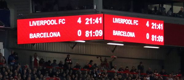 La victoria del club de fútbol Liverpool (4-0) sobre el Barcelona La victoria del club de fútbol Liverpool (4-0) sobre el Barcelona - Sputnik Mundo