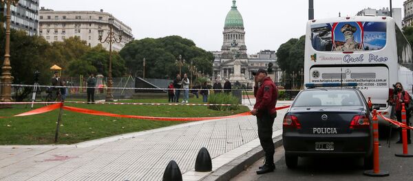 La escena del crimen cerca del Congreso de Argentina, en Buenos Aires, donde fue asesinado un asesor parlamentario y gravemente herido un diputado - Sputnik Mundo