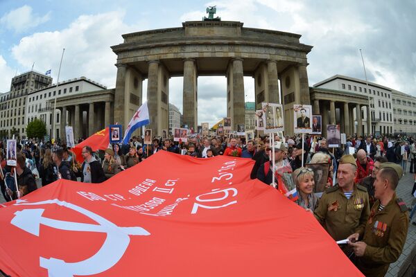 El Regimiento Inmortal en Berlín, Alemania - Sputnik Mundo