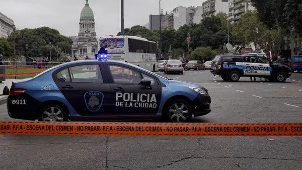 La Policía argentina en el lugar del ataque al diputado Héctor Olivares - Sputnik Mundo