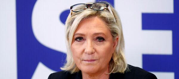 Marine Le Pen, política francesa - Sputnik Mundo