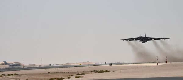 Un B-52H Stratofortress despega de la base aérea Al Udeid, Catar, 12 de mayo de 2019 - Sputnik Mundo