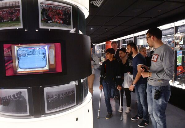 El 'chico de la foto' Kasim Alkadim celebra su cumpleaños en Moscú - Sputnik Mundo