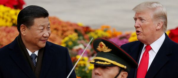 Xi Jinping, presidente de China junto a Donald Trump, presidente de EEUU - Sputnik Mundo