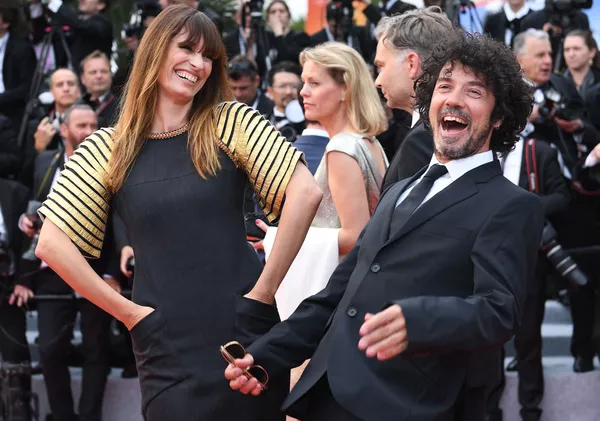 Caras conocidas y mucho glamur en la inauguración del Festival de Cannes Caras conocidas y mucho glamur en la inauguración del Festival de Cannes - Sputnik Mundo
