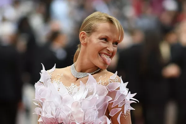 Caras conocidas y mucho glamur en la inauguración del Festival de Cannes Caras conocidas y mucho glamur en la inauguración del Festival de Cannes - Sputnik Mundo