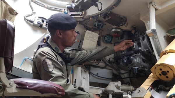 Al interior de un Nona SVK - Sputnik Mundo