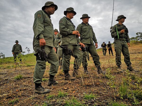 Los autoridades de la Universidad Militar Bolivariana de Venezuela - Sputnik Mundo