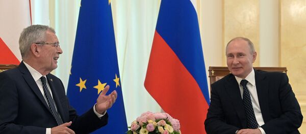 Presidente de Austria, Alexander Van der Bellen, y presidente de Rusia, Vladímir Putin - Sputnik Mundo