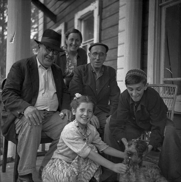 El nieto de Alberto Sánchez relata cómo su abuelo preservó la cultura de su patria en el exilio - Sputnik Mundo