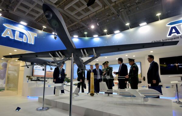 La feria MILEX 2019 muestra en Bielorrusia lo último de lo último en sistemas defensivos - Sputnik Mundo