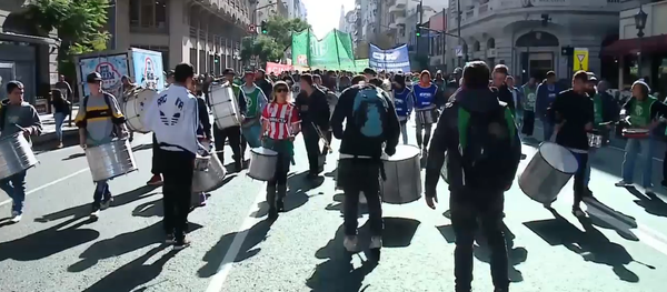 El sector público argentino se rebela contra los recortes de Macri El sector público argentino se rebela contra los recortes de Macri - Sputnik Mundo