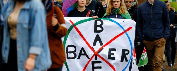 Protesta contra la empresa Bayer Protesta contra la empresa Bayer - Sputnik Mundo