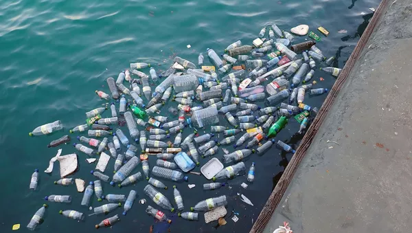 Plástico en el mar Plástico en el mar - Sputnik Mundo