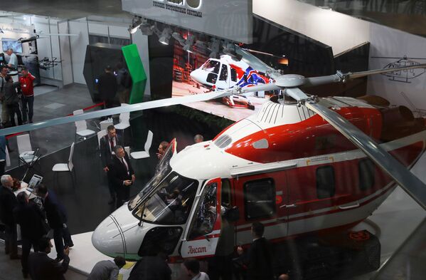 Empresas de todo el mundo lucen sus helicópteros en HeliRussia 2019 - Sputnik Mundo