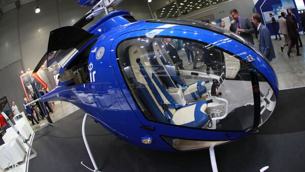 Empresas de todo el mundo lucen sus helicópteros en HeliRussia 2019 - Sputnik Mundo