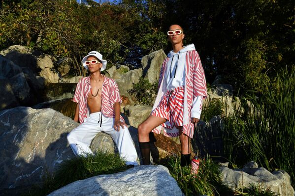 Desde trajes de baño hasta escotes: la Semana de la Moda de Australia, en imágenes - Sputnik Mundo