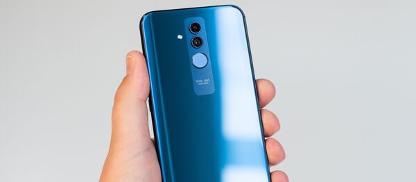 Un smartphone Huawei Mate 20, foto de archivo - Sputnik Mundo
