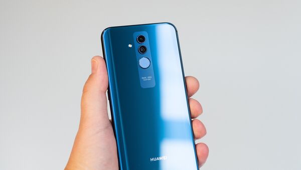 Un smartphone Huawei Mate 20, foto de archivo - Sputnik Mundo