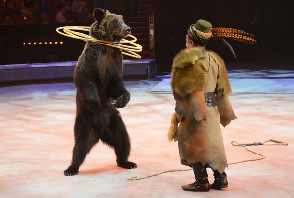Cómo y cuándo el oso empezó a ser un símbolo de Rusia junto al vodka y la balalaika - Sputnik Mundo