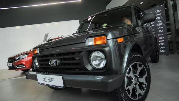 Un auto Lada 4х4 