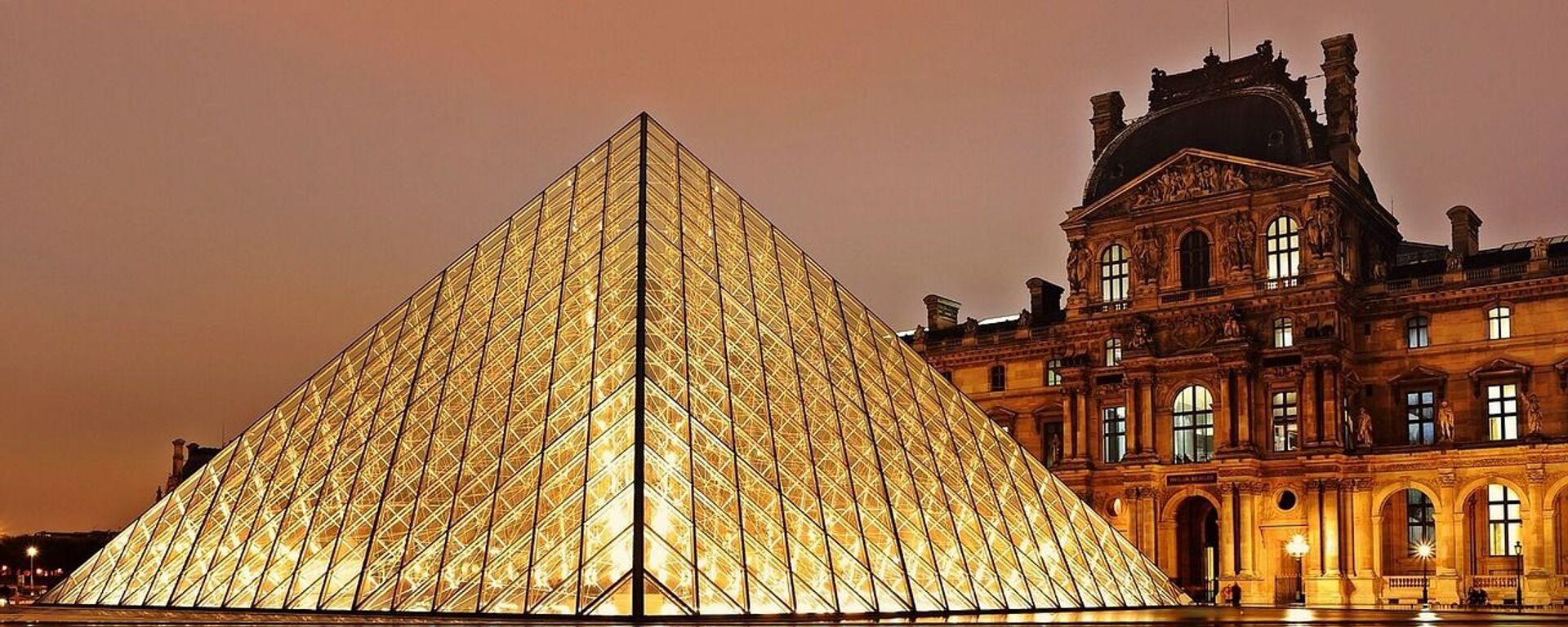 Museo del Louvre - Sputnik Mundo, 1920, 21.07.2021